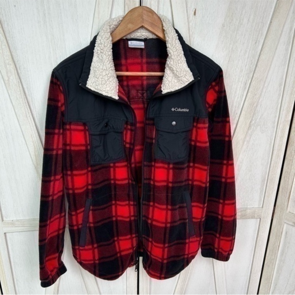 ✨Columbia Women's Black and Red Plaid Utility Mountain Jacket - Picture 3 of 9